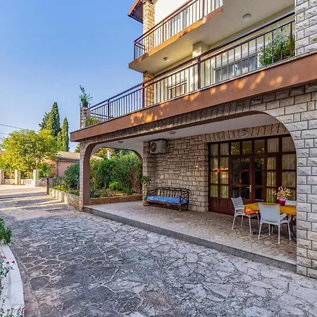 Gorgeous In With Kitchen * Premantura